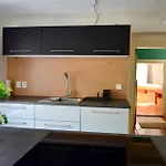 34 Карлштейн