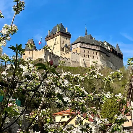 34 Karlštejn