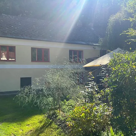 34 Karlštejn