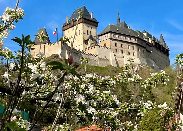 34 Karlštejn